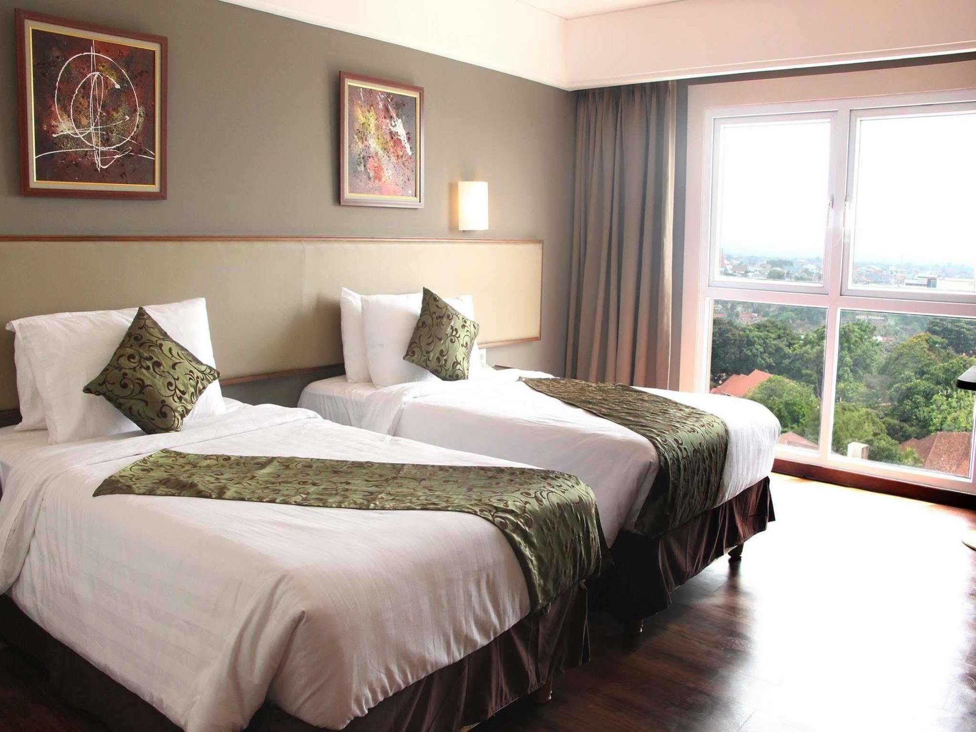 Swiss-Belhotel Bogor Exterior foto